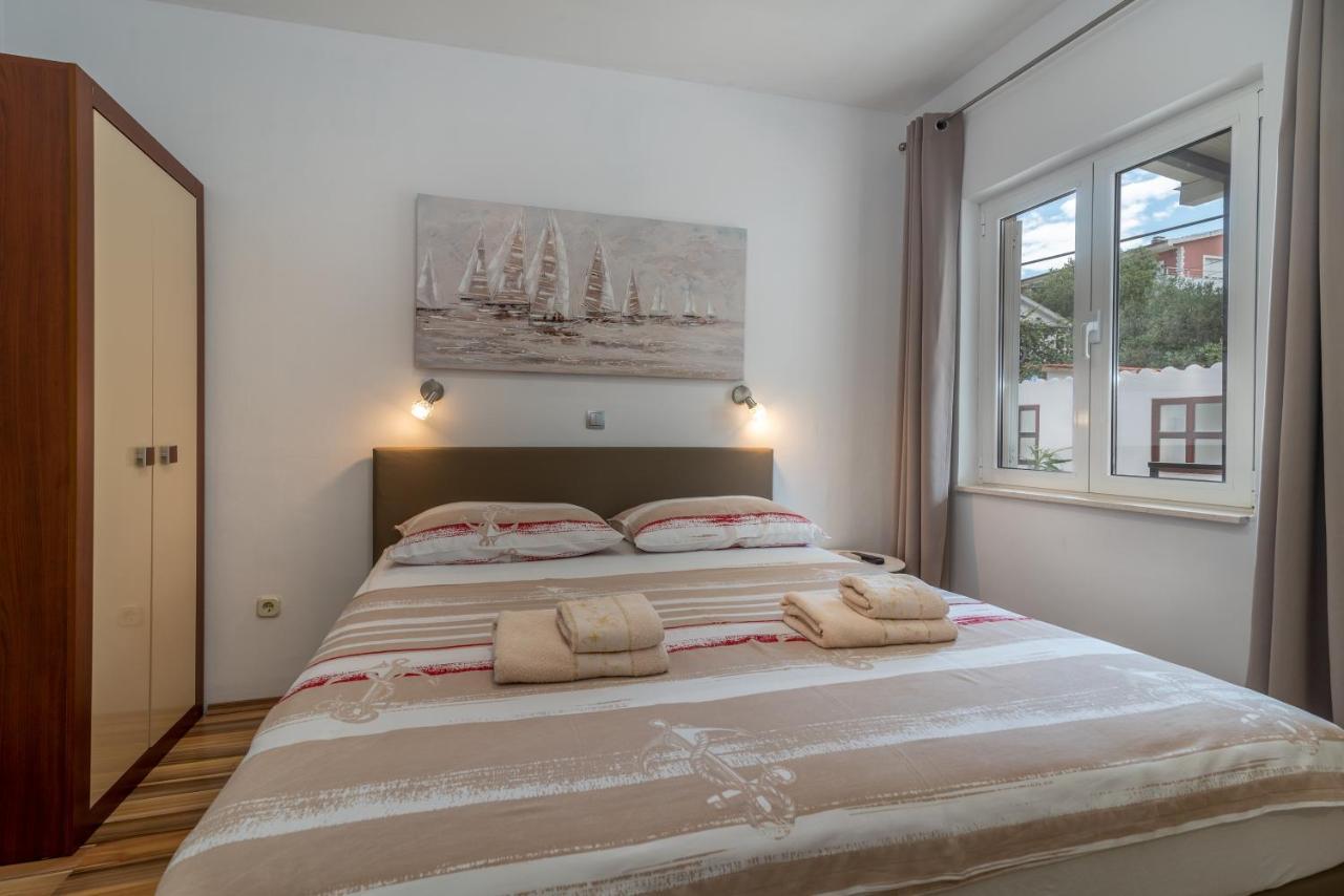 Apartments Orlic Трогир Экстерьер фото