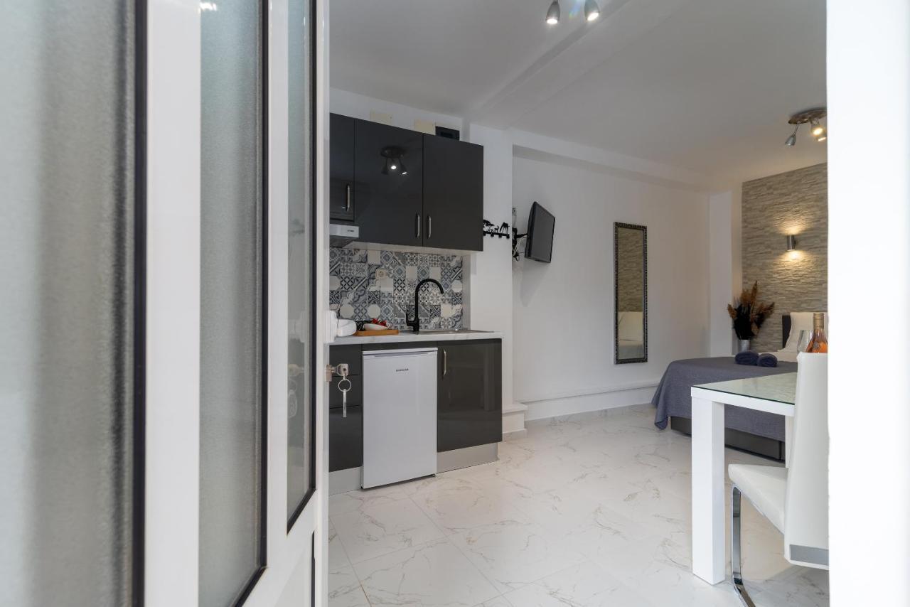 Apartments Orlic Трогир Экстерьер фото
